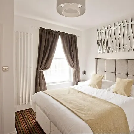 Burton Stone 4* York