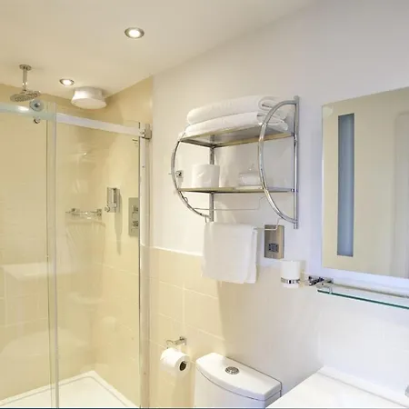 Burton Stone Bed & Breakfast 4*