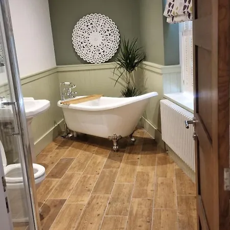 Burton Stone 4* York