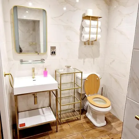 Bed & Breakfast Burton Stone 4*