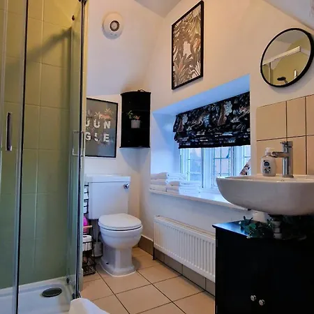 Burton Stone Bed & Breakfast 4*