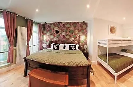 Burton Stone 4* York