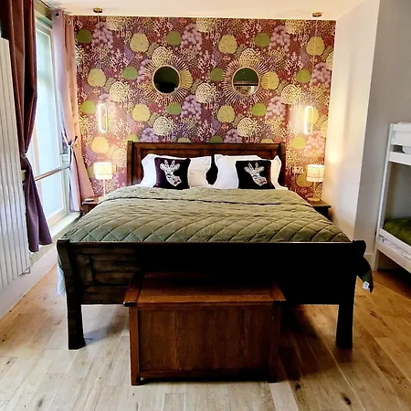 Burton Stone Bed and breakfast