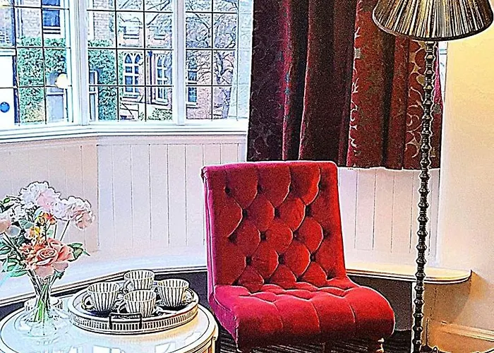 Burton Stone 4* 요크